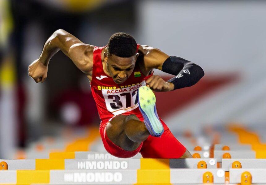 Atletismo Usumane Djumo do Olímpico Vianense faz história em África