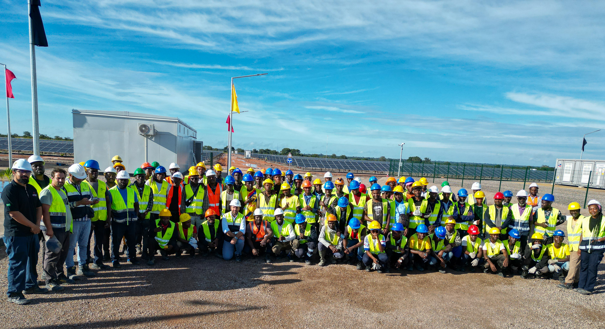 MCA Inaugura no Luau o maior parque fotovoltaico off-grid de África