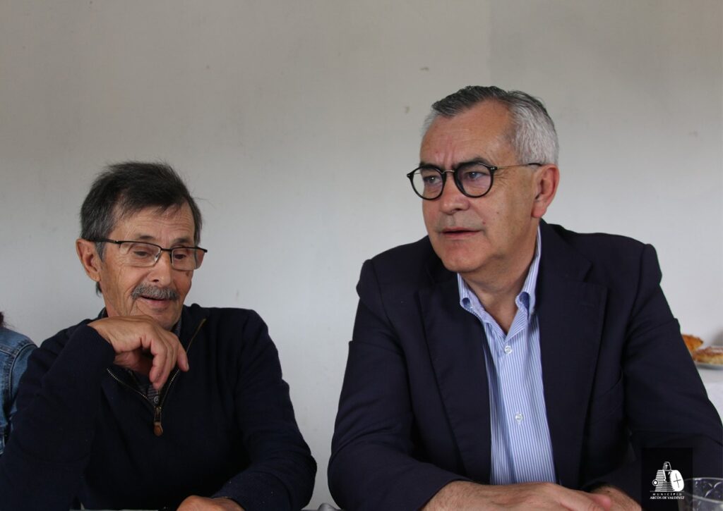 Estatua Sra da Luz Emigrante 6