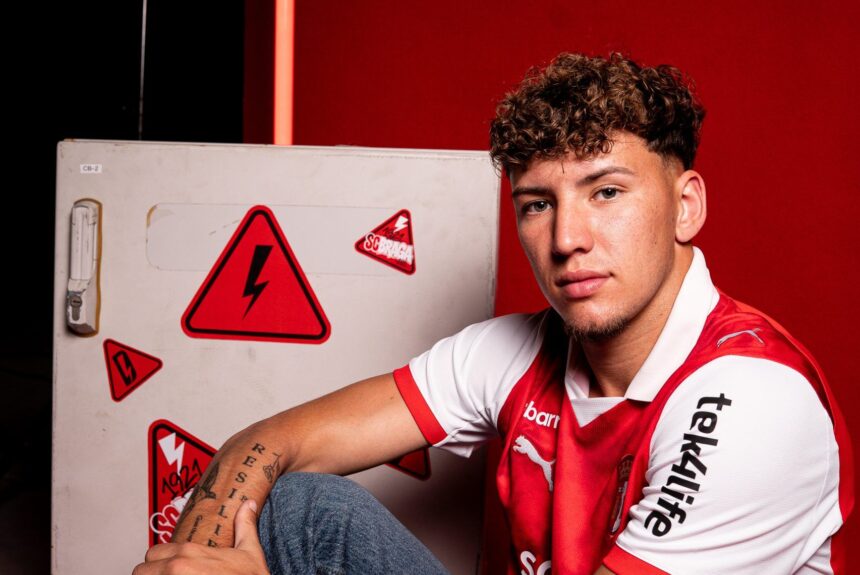 Futebol: Travassos é reforço do SC Braga e assina até 2031 SC Braga David Travassos 2