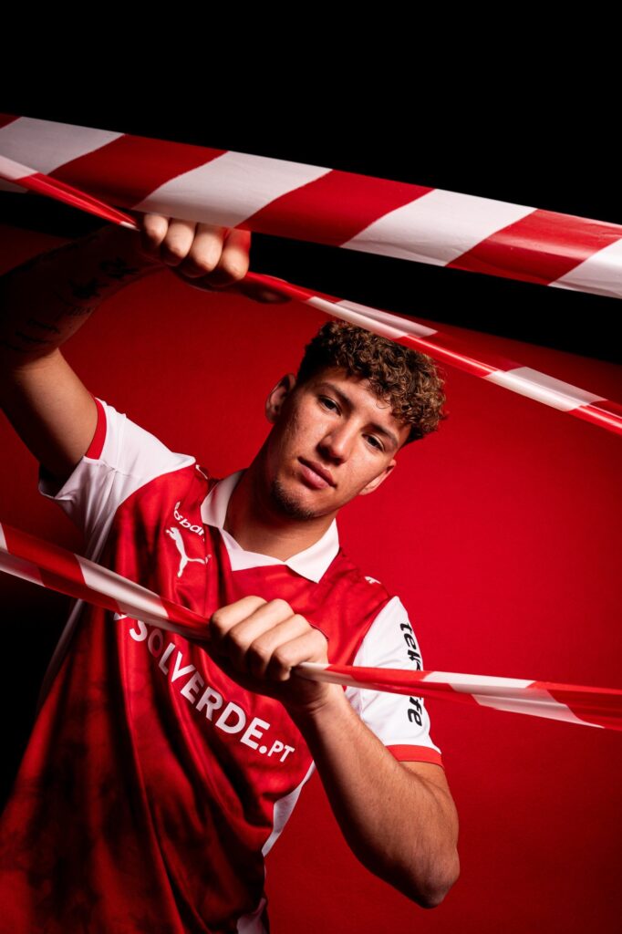 Futebol: Travassos é reforço do SC Braga e assina até 2031 SC Braga David Travassos 2