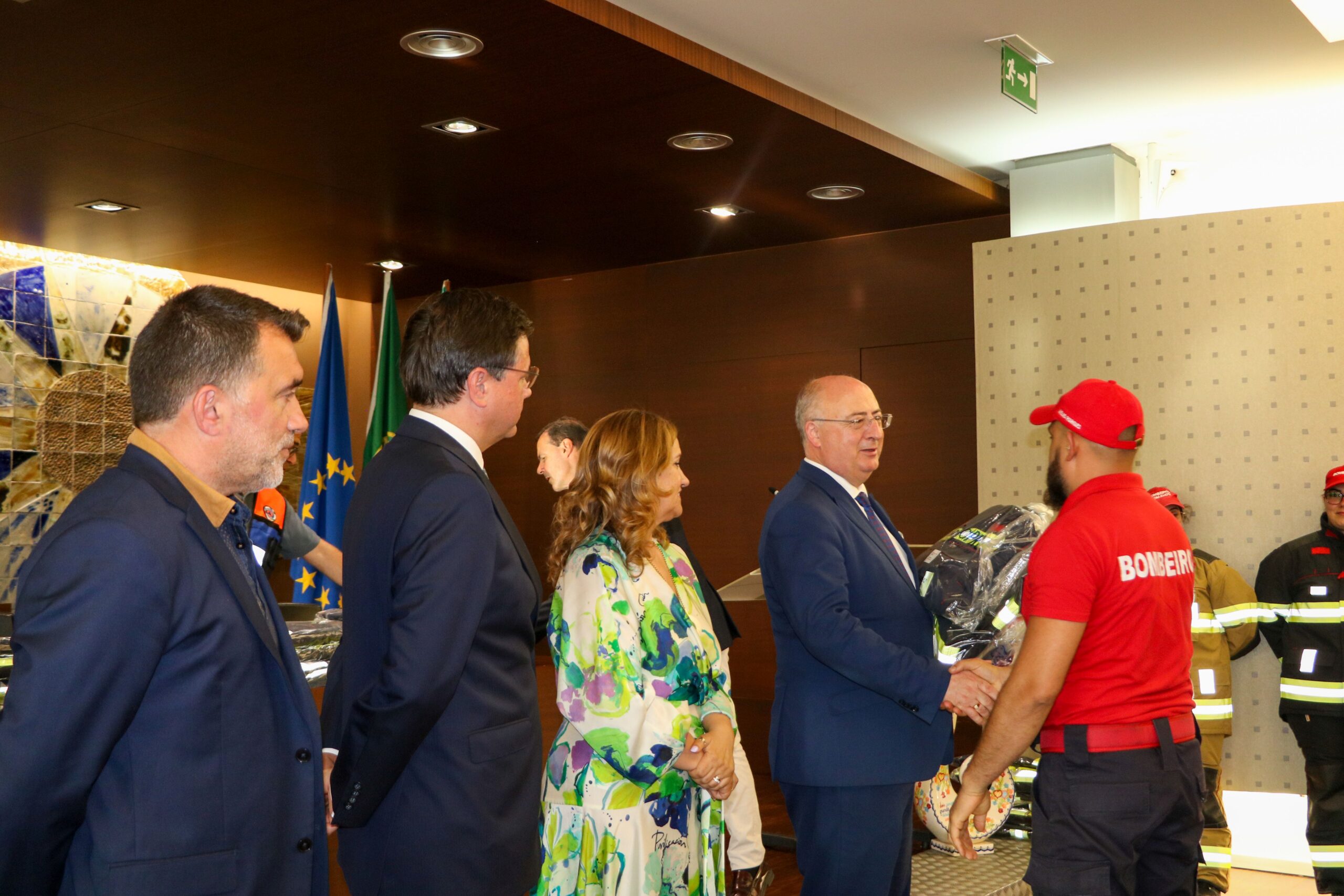 Vila Verde: Bombeiros recebem investimento de 400 mil euros em equipamento de proteção individual BombeirosVV 3 scaled