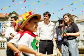 Braga São João arranca com banho de multidão e acender das luzes
