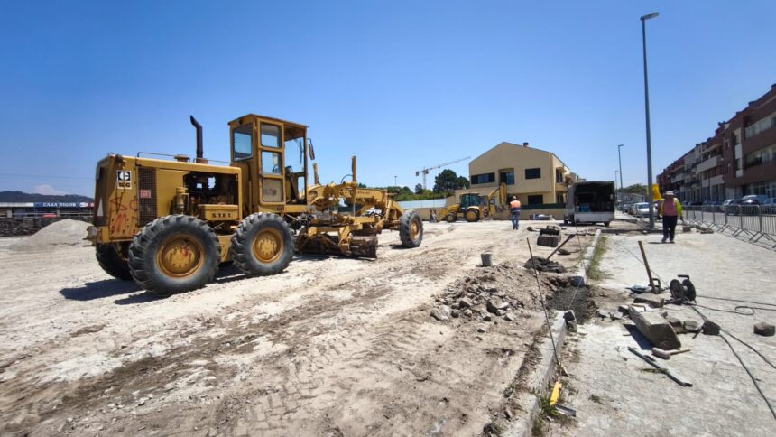 Esposende: Novo parque de estacionamento na Rua 25 de Abril terá 105 lugares Esposende Novo parque de estacionamento na Rua 25 de Abril terá 105 lugares