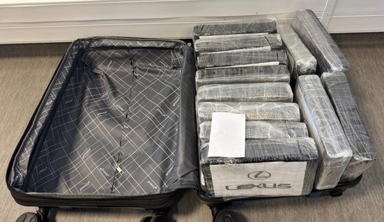 PJ Operação Premium Check-in apreende 476 mil doses de cocaína em Lisboa