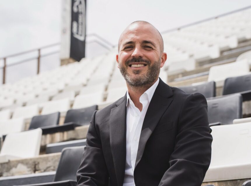 Varzim SC oficializa regresso de André André como novo diretor desportivo Varzim SC oficializa regresso de André André como novo diretor desportivo