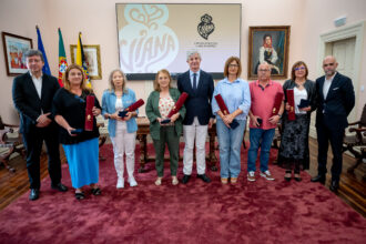 Viana Município celebra 768 anos de foral e homenageia funcionários