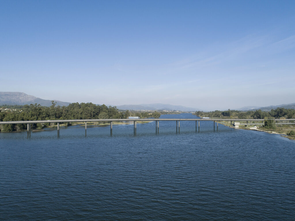 Viana: Empreitada da nova travessia sobre o Rio Lima está concluída e aguarda certificação 03b virt 0169