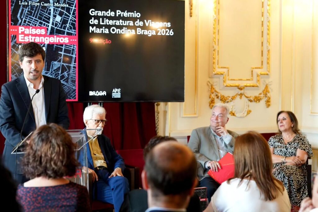 Braga: Luís Filipe Castro Mendes vence 9.ª edição do Grande Prémio de Literatura de Viagens Maria Ondina Braga 749542616 1548009917367278 7970654112915623286 n
