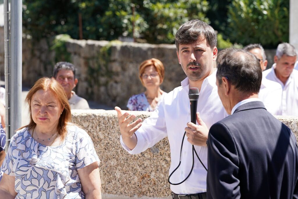 Braga: Oliveira (São Pedro) inaugura reabilitação da Capela de São Bento e melhorias na rede viária 757113043 1053317300543593 3368724327675867486 n