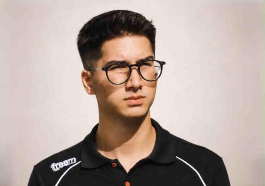 Automobilismo: Morreu Zdenek Chovanec, jovem promessa do desporto automóvel ligado a Portugal Automobilismo Morreu Zdenek Chovanec, jovem promessa do desporto automóvel ligado a Portugal