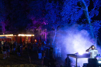 Braga Praia Fluvial do Cavadinho estreia Por do Som com musica eletronica