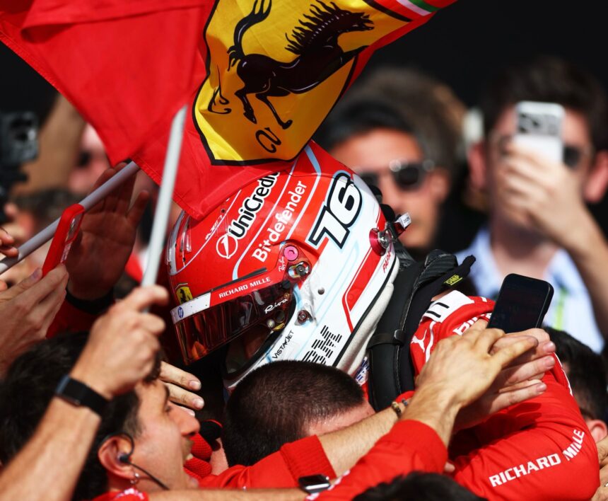 Formula 1 Charles Leclerc vence em Silverstone e dá 250.ª vitória à Ferrari
