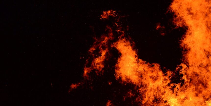 Guimarães: Homem de 42 anos detido pela PJ por atear cinco incêndios florestais em Sande Freixo de Espada à Cinta Dois homens detidos por incêndio florestal que consumiu mais de 200 hectares