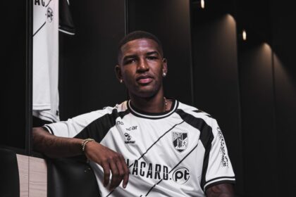Futebol Vitória SC garante central colombiano Yeimar Mosquera a título definitivo até 2030