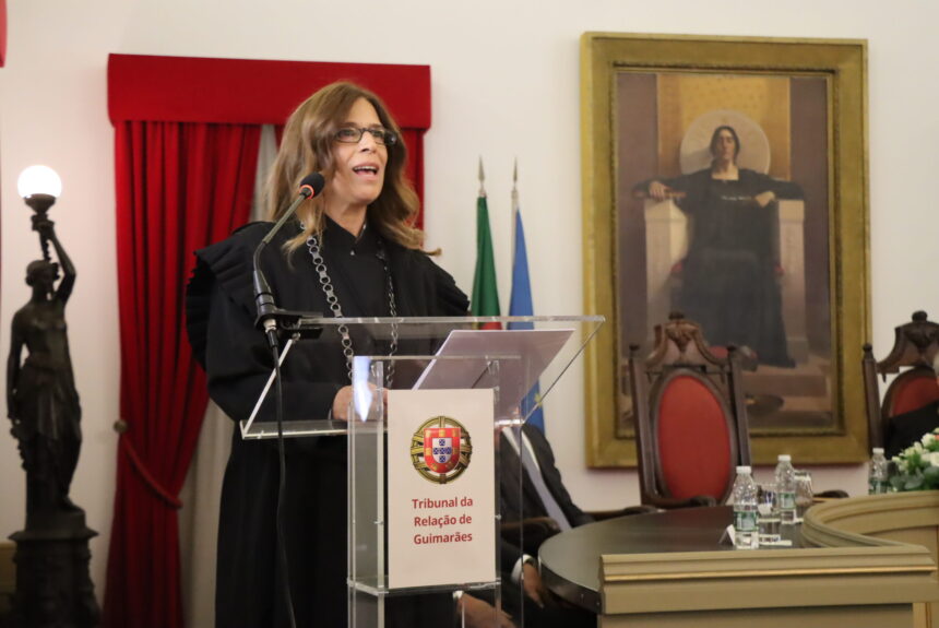 Guimarães: Conceição Sampaio toma posse como presidente do Tribunal da Relação Guimarães Conceição Sampaio toma posse como presidente do Tribunal da Relação