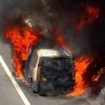 Maia Carrinha totalmente destruida por incendio na A3 no sentido Porto Braga e1784738879762