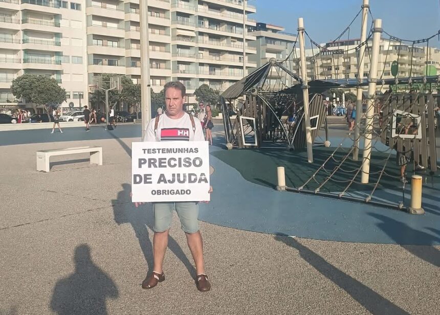 Alegada agressão ocorreu no passado domingo perante dezenas de pessoas e na presença da filha de três anos da vítima Um homem está a recorrer às redes sociais e à comunidade local para apelar ao contacto de testemunhas que tenham presenciado uma alegada agressão de que foi vítima no passado domingo, 19 de julho. O incidente terá ocorrido por volta das 23h00 no Parque Lúdico Desportivo Bruno Alves, situado na marginal da Póvoa de Varzim. De acordo com o relato do próprio nas redes sociais, o ato de violência aconteceu na presença da sua filha, de apenas três anos de idade. Apesar de o local contar com mais de 50 pessoas no momento dos factos, a maior parte dispersou antes da chegada da Polícia de Segurança Pública (PSP), impossibilitando a recolha imediata de depoimentos. Apelo ao envio de informações e contacto direto Perante a ausência de testemunhas identificadas no local pela força policial, a vítima apela a quem tenha assistido às agressões ou disponha de informações relevantes para que ajude a identificar os responsáveis e a fundamentar o processo que já terá sido participado à PSP. "Venho pedir encarecidamente que alguém que tenha estado no local e presenciado a agressão, ou conheça alguém que tenha relatado tal ocorrência, por favor contacte-me. Ajude-me a levar estas inconcebíveis atitudes à responsabilização na justiça", escreveu o lesado na publicação. Qualquer informação pode ser prestada via mensagem privada nas redes sociais ou através do contacto telefónico 966 665 878, disponibilizado pelo próprio. Até ao momento, permanecem por apurar as causas do desentendimento e a identidade dos suspeitos.