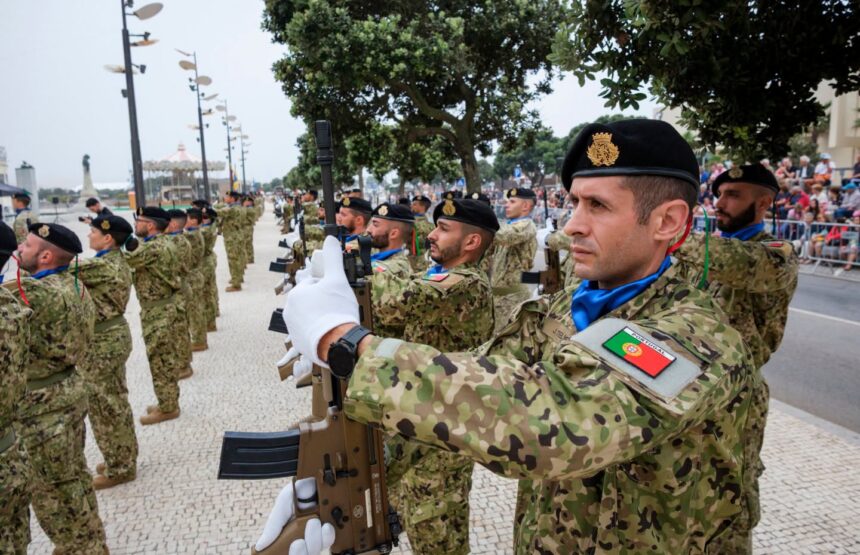 Povoa de Varzim Exercito comemora aniversario da Escola dos Servicos