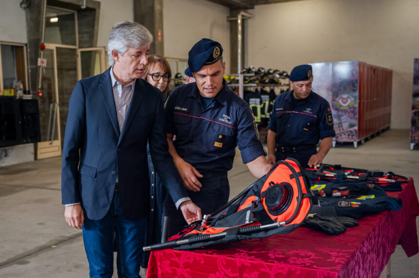 Viana: Bombeiros Sapadores reforçados com 128 mil euros Viana Bombeiros Sapadores reforcados com 128 mil euros