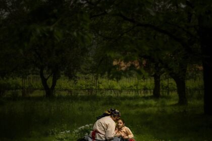 Viana Neiva Lab inaugura primeira exposicao e leva fotografia contemporanea ao Vale do Neiva