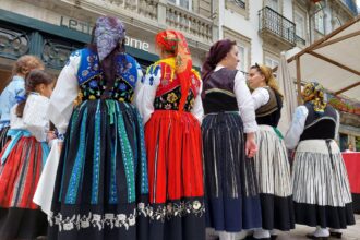 Viana Praça da República acolhe Feirão com folclore e música tradicional este sábado