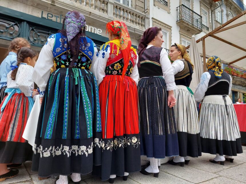 Viana: Praça da República acolhe Feirão com folclore e música tradicional este sábado Viana Praça da República acolhe Feirão com folclore e música tradicional este sábado