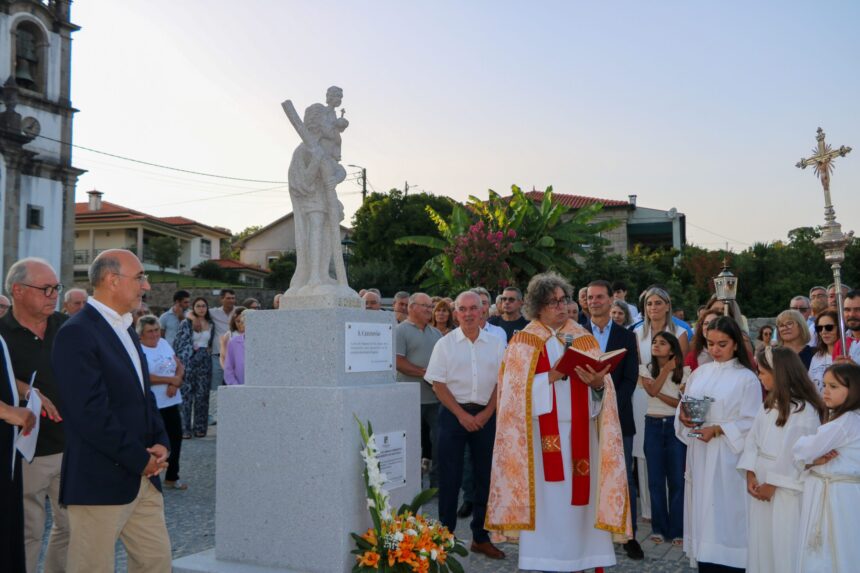 Vila Verde Freguesia do Pico inaugura novo arranjo urbanistico da Avenida Benedito da Silva Vilela