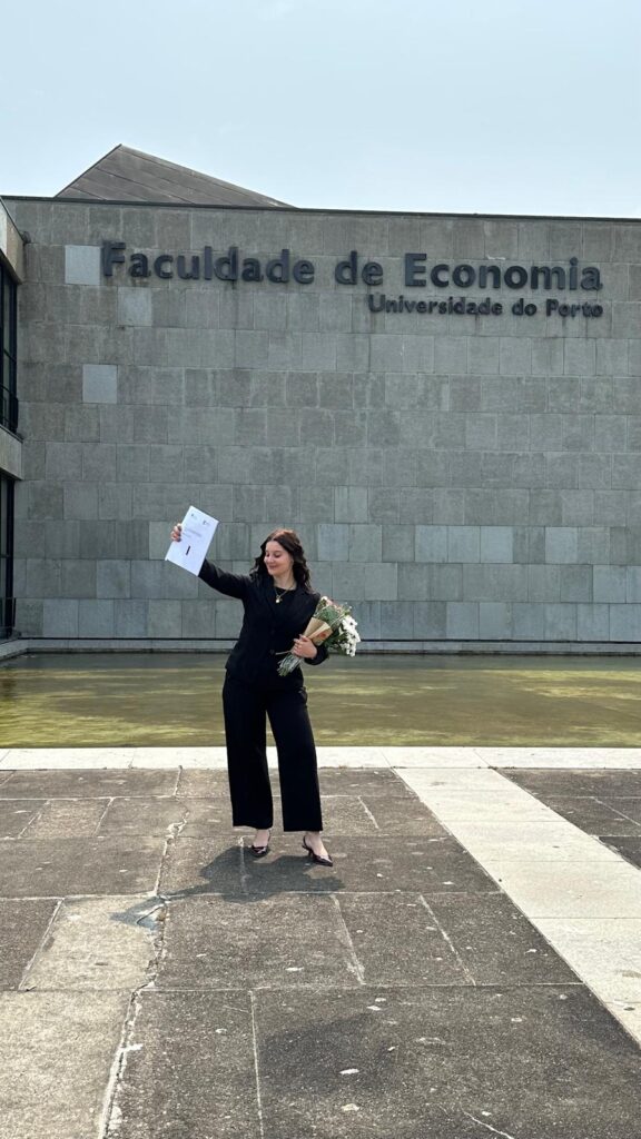 Barcelos: É barcelense e bombeira profissional em Leça. Foi escolhida para representar Portugal em encontro mundial de jovens líderes bombeira leca