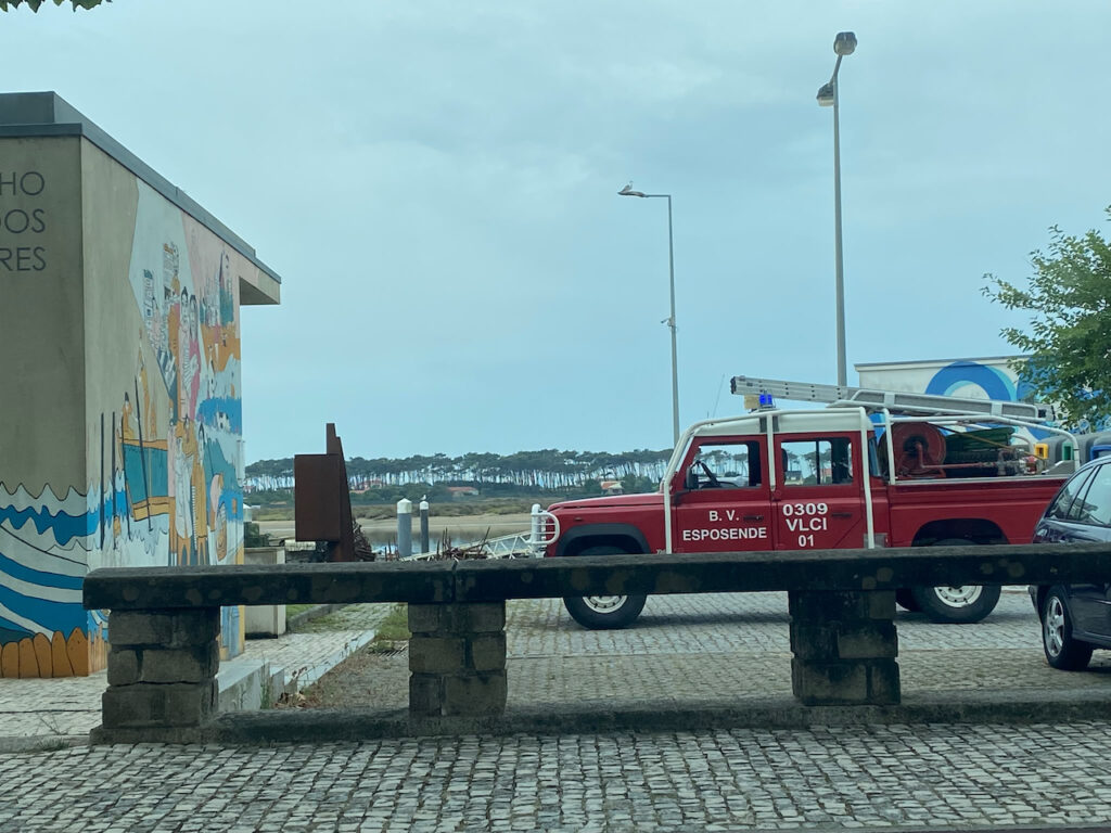 Esposende: Indivíduo de nacionalidade brasileira resgatado na marina sul pescadores marina esposende resgate cantinho pesca lota bombeiros - 2