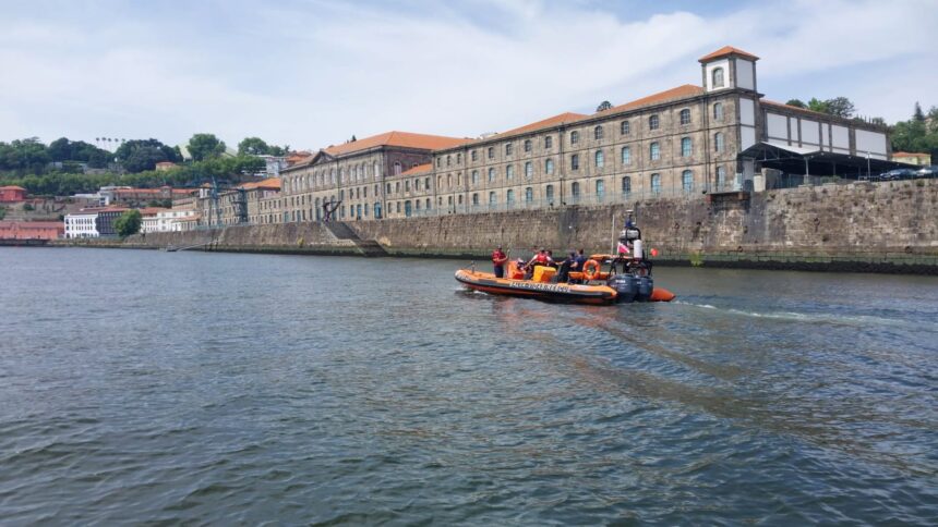 Jovem de 17 anos desaparece no rio Douro no Porto porto rio douro jovem