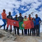 Barcelos Montanheiros dos Amigos da Montanha conquistam cumes de 5.700 metros nos Andes peruanos