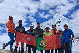 Barcelos Montanheiros dos Amigos da Montanha conquistam cumes de 5.700 metros nos Andes peruanos