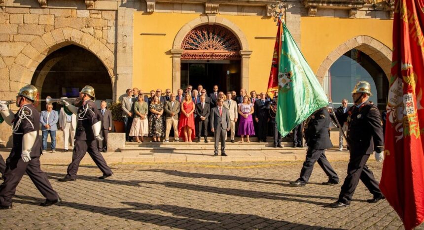 Barcelos: 98 anos de cidade com cerimónia de hastear da bandeira barcelos