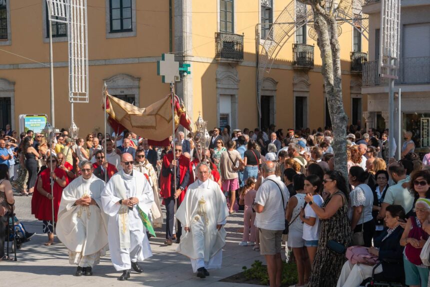 Esposende: Procissão de Nossa Senhora da Saúde e da Soledade une comunidade na fé Esposende Procissao de Nossa Senhora da Saude e da Soledade une comunidade na fe