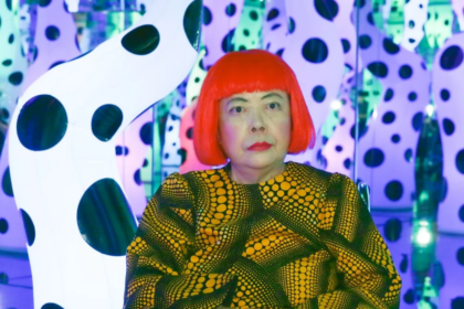 Morre Yayoi Kusama a Rainha das Bolinhas aos 97 anos