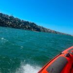 Viana Praticante de windsurf resgatado junto ao molhe do porto