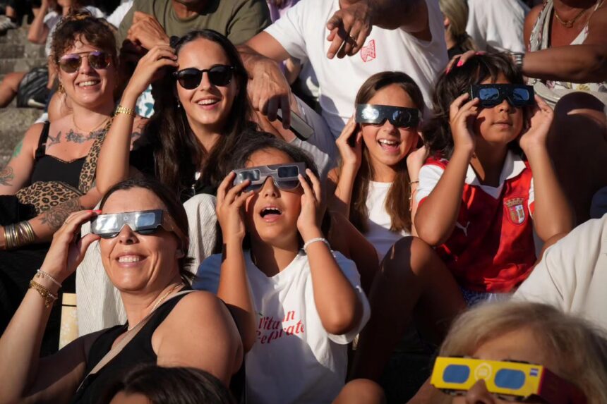 Guarde os óculos: Portugal volta a ter eclipse solar visível em 2027 eclipse solar sol lua oculos