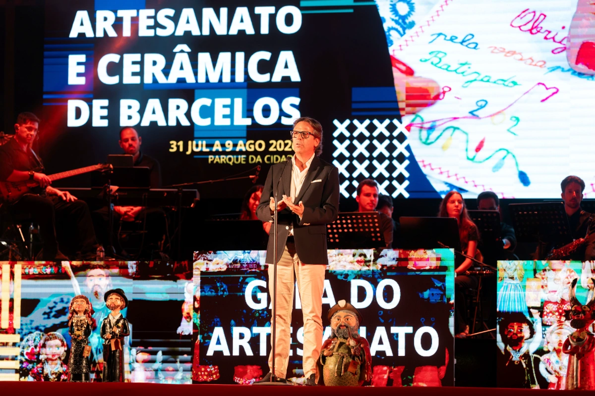 Mário Constantino Lopes discursa na Gala do Artesanato de Barcelos, no encerramento da Mostra Internacional de Artesanato e Cerâmica.