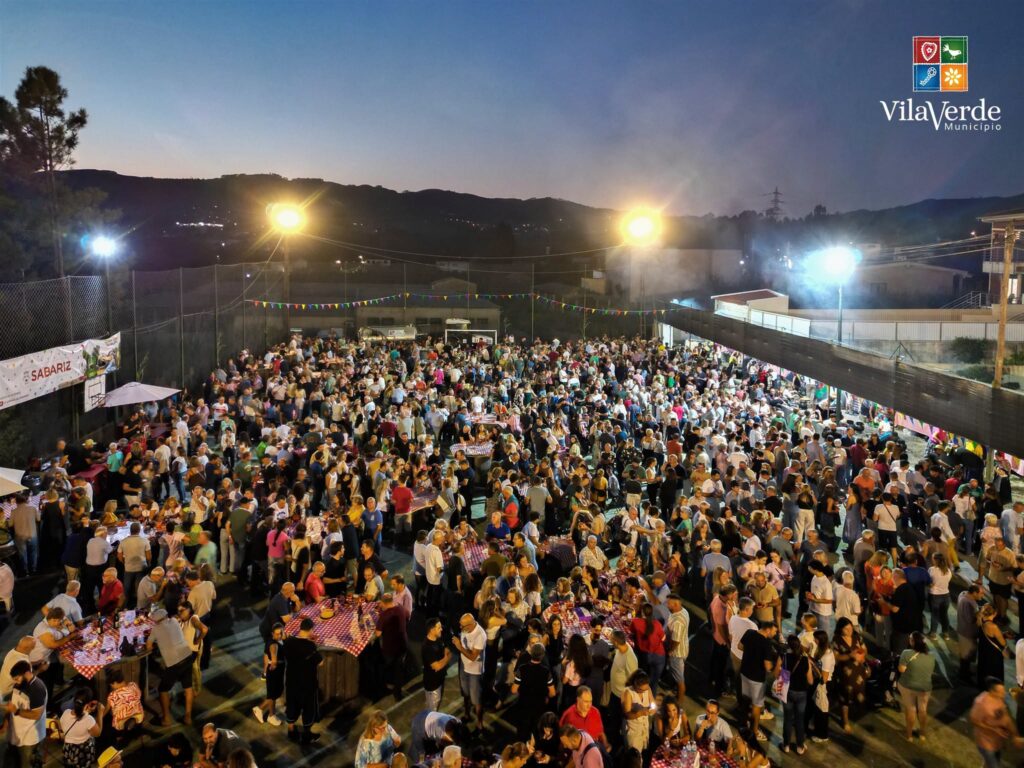 Vila Verde: Festa do Caldo do Pote atrai multidão a Sabariz na 'Rota das Colheitas 2026' 795369897 1077407398218060 6591941265036704488 n