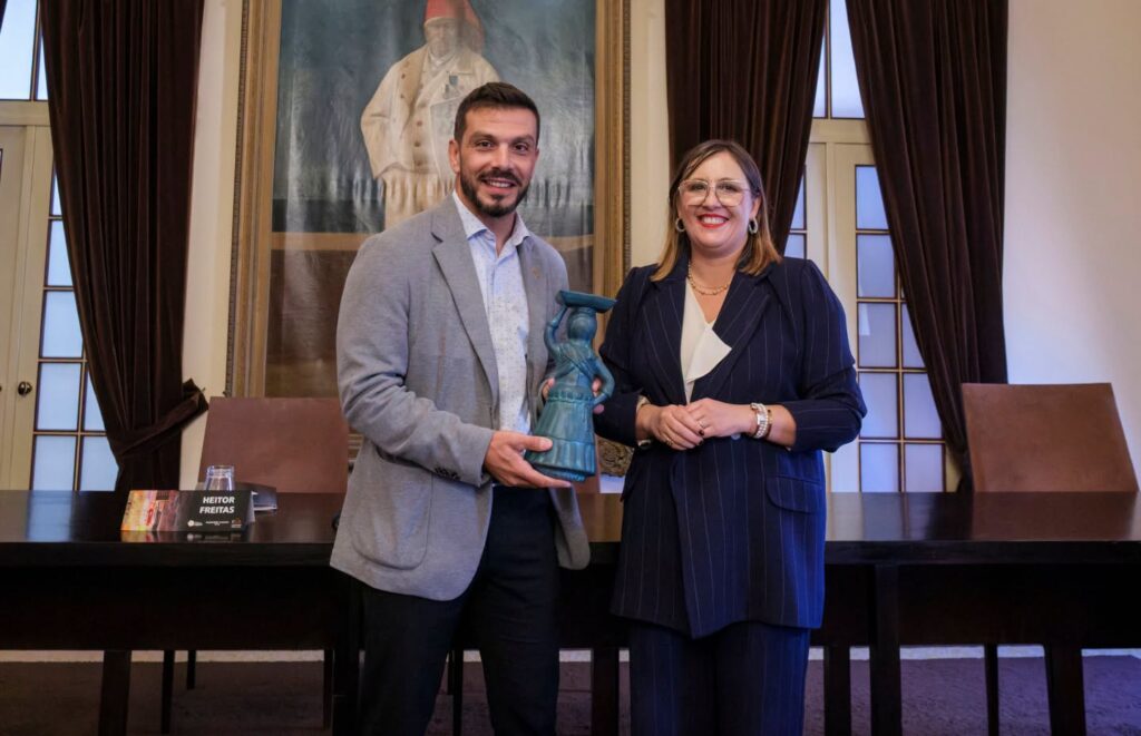 Póvoa de Varzim: Casino Barrière Póvoa assegura apoio de 25 mil euros ao Prémio Literário do Correntes d’Escritas 802811545 1891118551851158 6957220350195680312 n