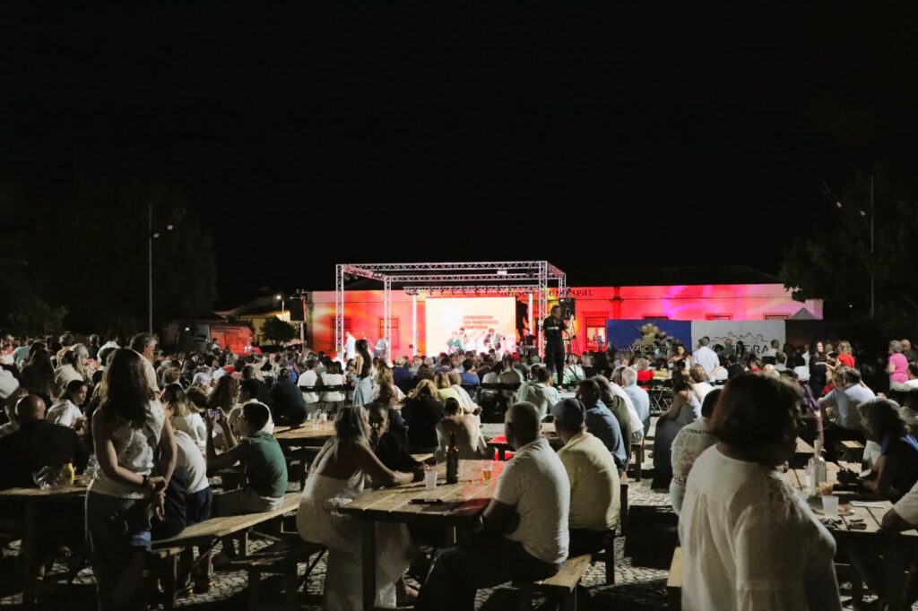 Vila Verde: Grupo ANTÍKUA representa o concelho na gala Embaixadora dos Territórios Vinhateiros de Portugal 2026 813137204 2349535535815456 9142914266958630487 n