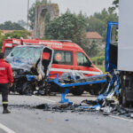 Acidente vila do conde camiao pronto socorro um morto - 1