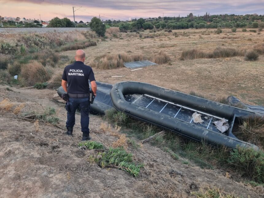 Alvor: Polícia Marítima apreende estrutura logística suspeita de apoio ao narcotráfico Alvor Policia Maritima apreende estrutura logistica suspeita de apoio ao narcotrafico
