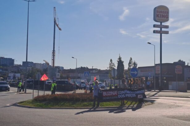 Braga Buzinao nesta quinta feira junto a Bosch e Aptiv contra a inflacao e por melhores salarios e1789665359718