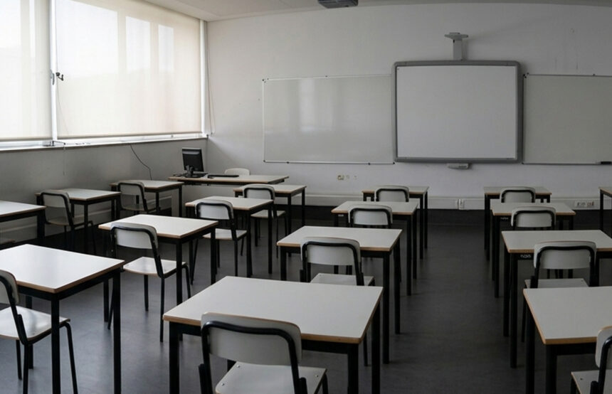Educação: Centenas de alunos continuam sem escola e diretores admitem aumentar turmas Centenas de alunos continuam sem escola e diretores admitem aumentar turmas