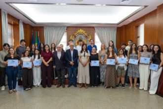 Esposende Municipio atribui 35 bolsas de estudo a estudantes do ensino superior num investimento de 26 mil euros 1