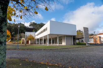 Esposende Municipio concede apoio de 50 mil euros para obras urgentes no Salao Pastoral de Palmeira de Faro