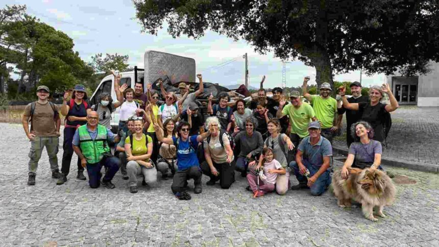 Esposende: Voluntários recolhem uma tonelada de lixo na Mata de Folhosas em Fão Esposende Voluntarios recolhem uma tonelada de lixo na Mata de Folhosas em Fao