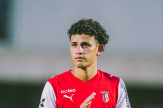 Futebol Medio do SC Braga Jetzen Lopez convocado pela primeira vez para a Selecao A do Chile